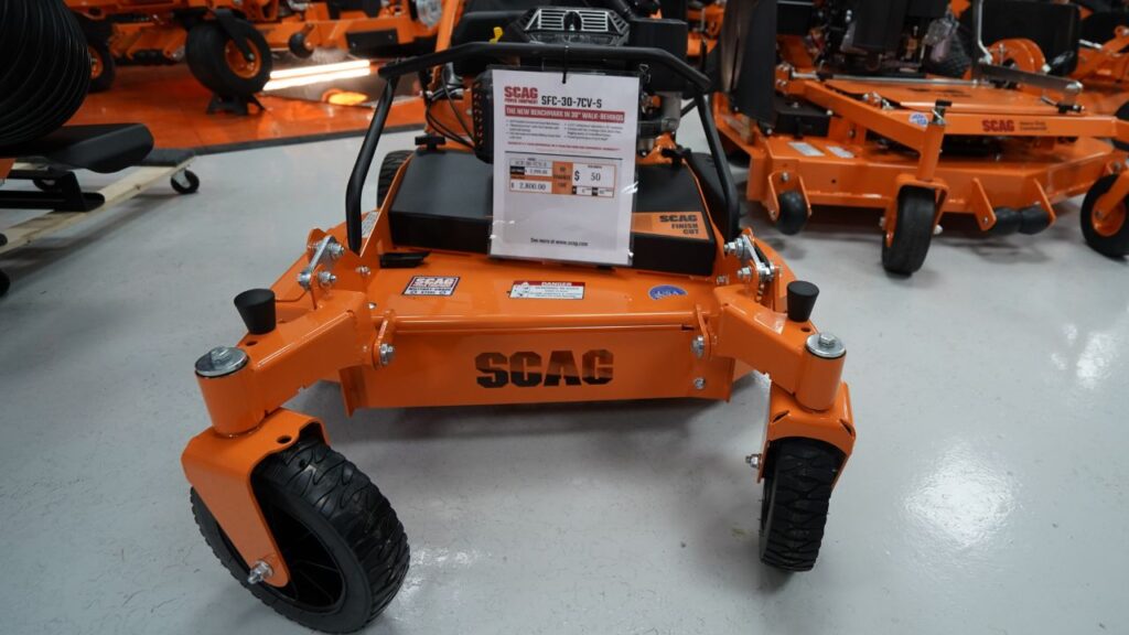 Finish Cut 30" 7CV Kohler SWIVEL 3,118.96 Scag Dealership at